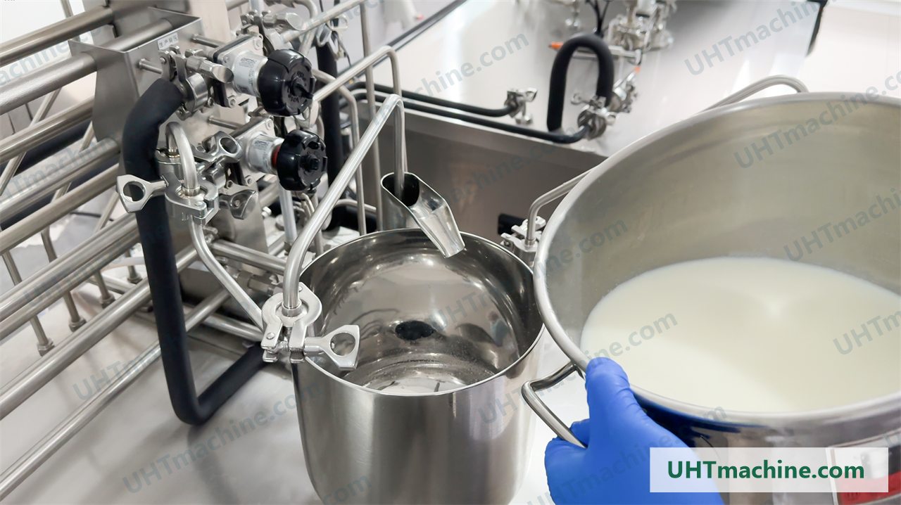 Feeding activity at lab UHT pilot equipment